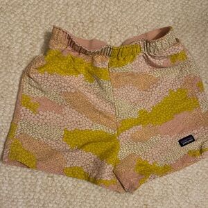 pategonia kids shorts/ baggies size 3T/4T